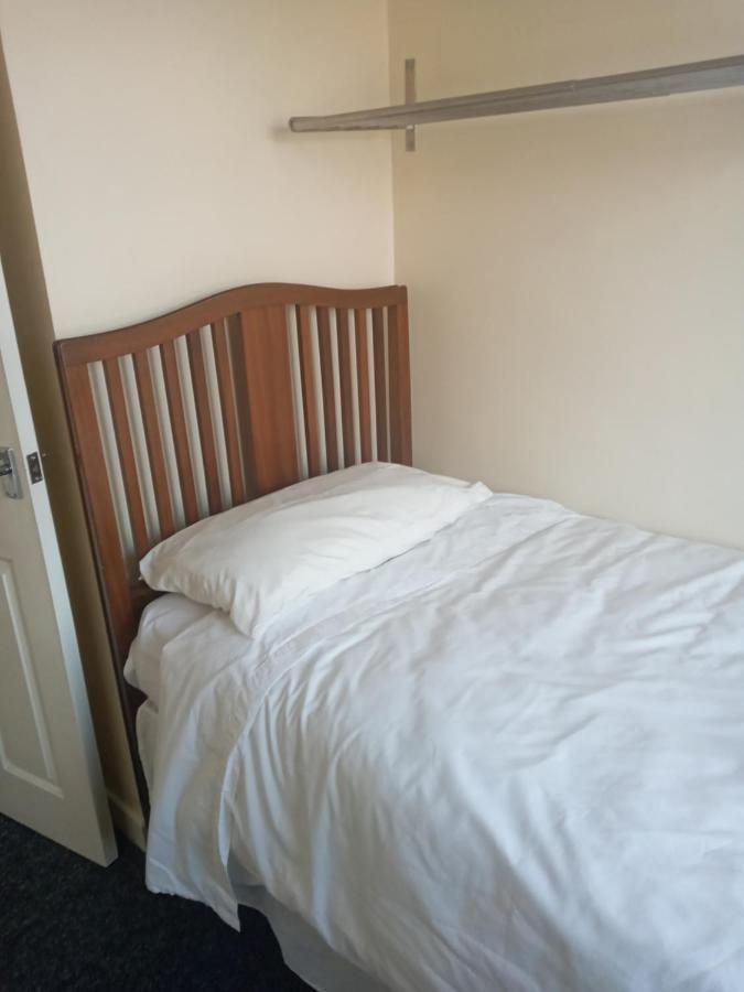 Summerhill, Wrexham - Key Worker Friendly Экстерьер фото